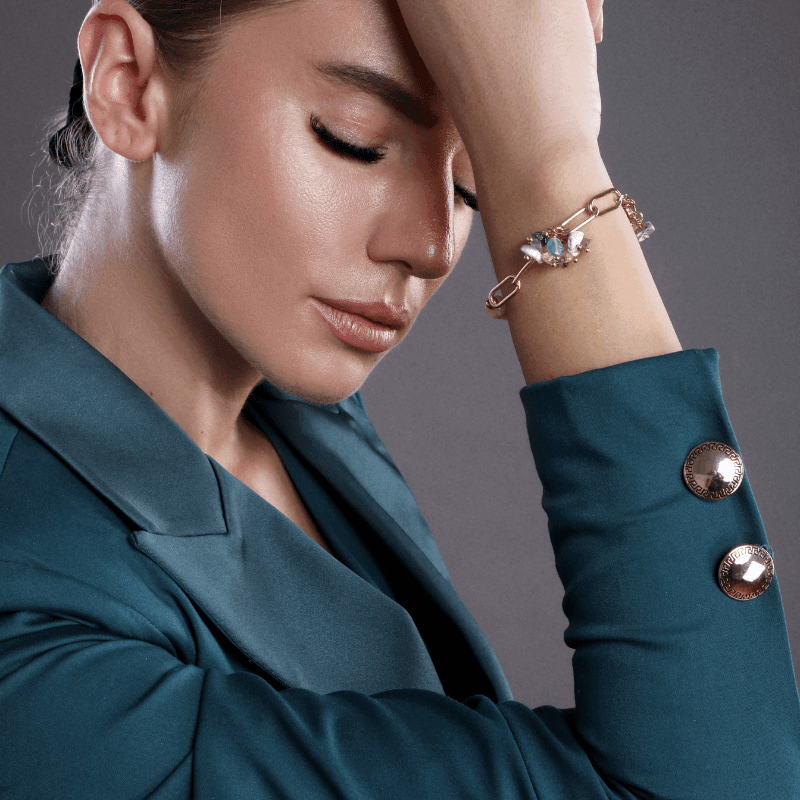 Bracelet Bénédiction Dorée en Améthyste, Turquoise Blanche, Cristal Jaune et Aigue-Marine