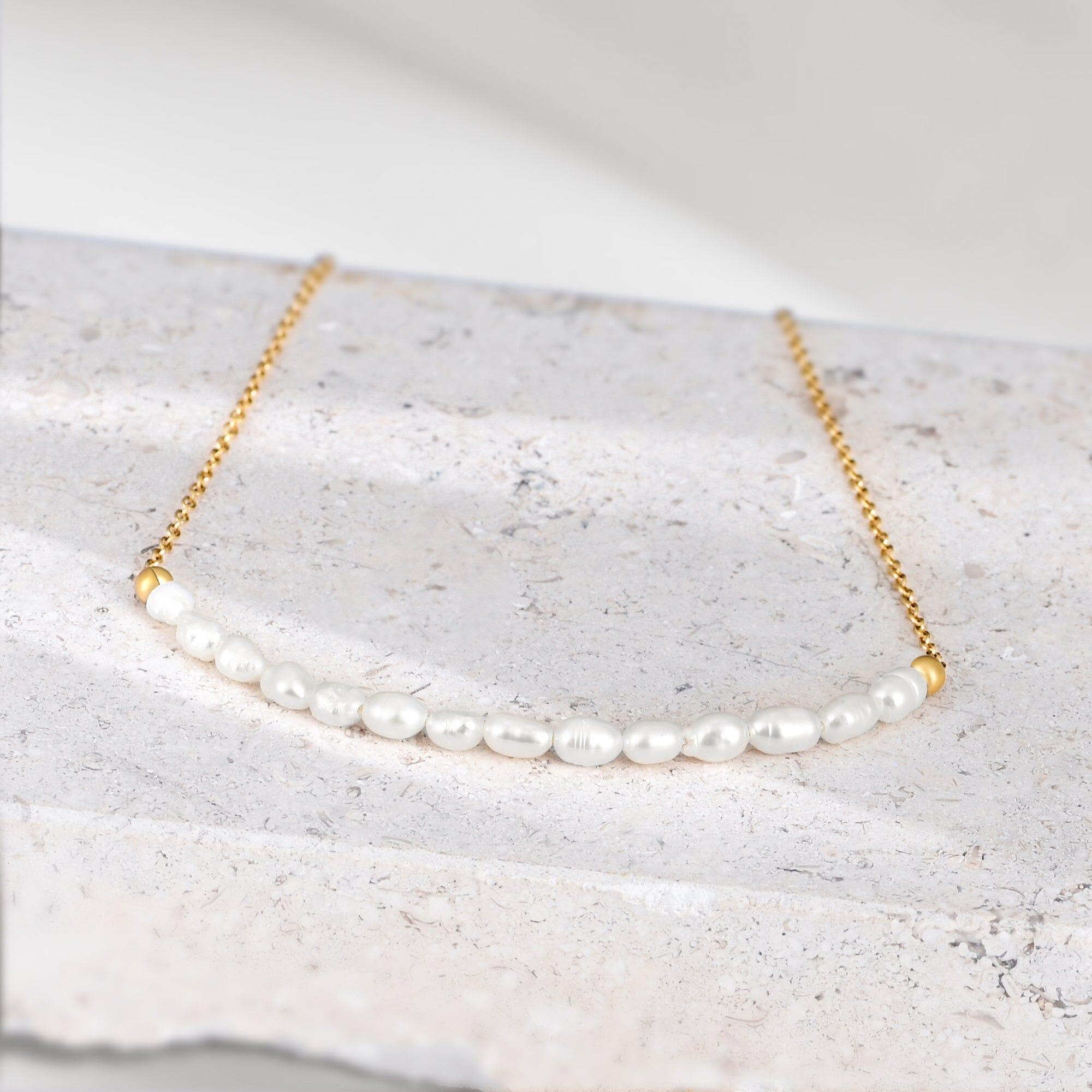 Coller Éclat Céleste en Perles de Lune