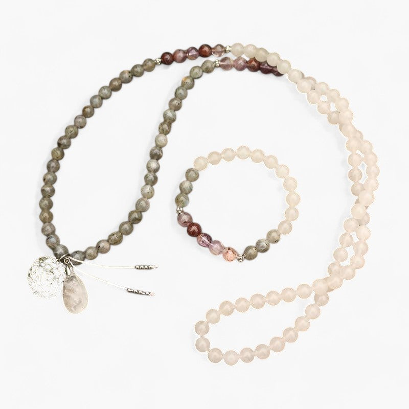 Collier Om Divin en Perles de Labradorite, Jade et Améthyste