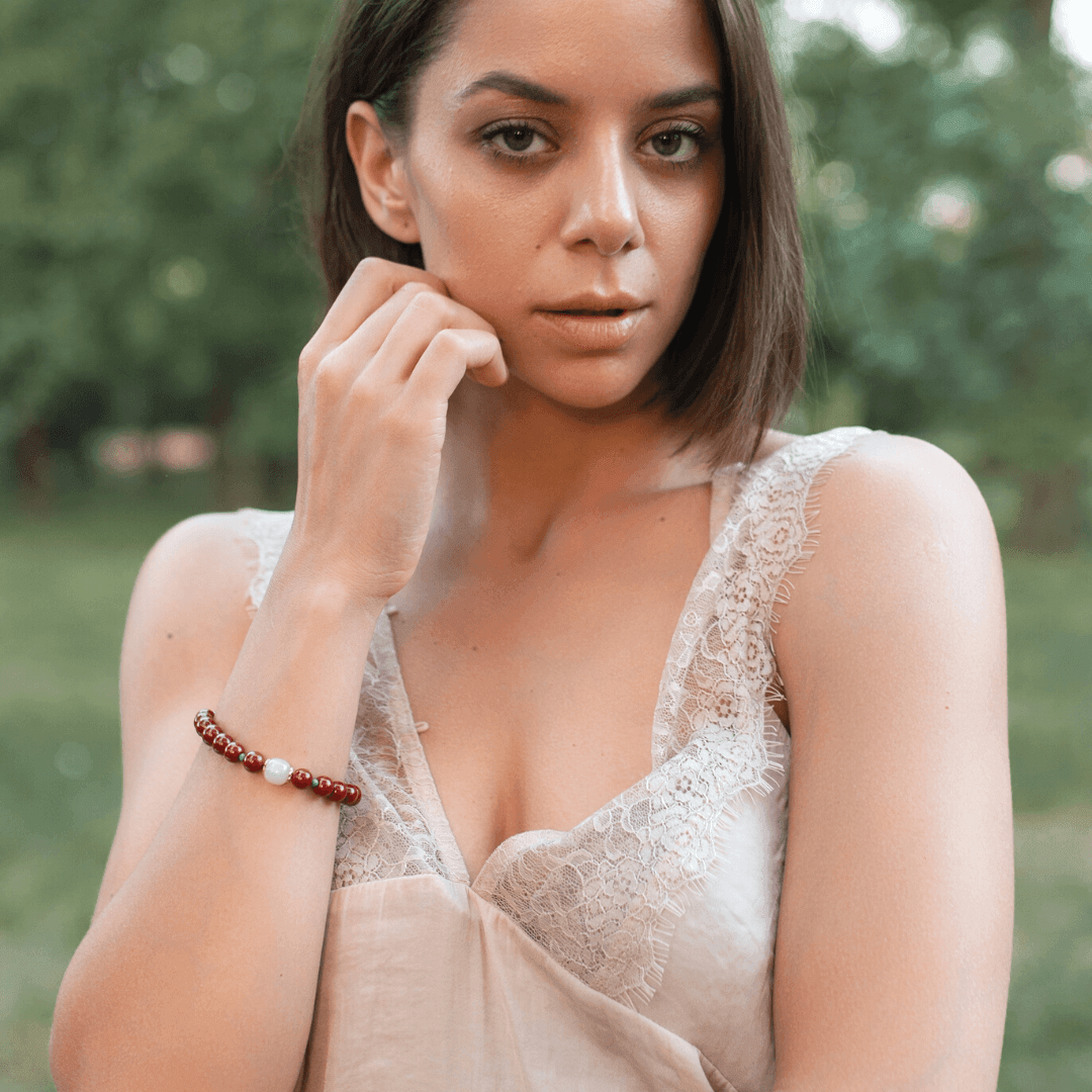 Bracelet Transformatif en Perles de Cinabre et Jade