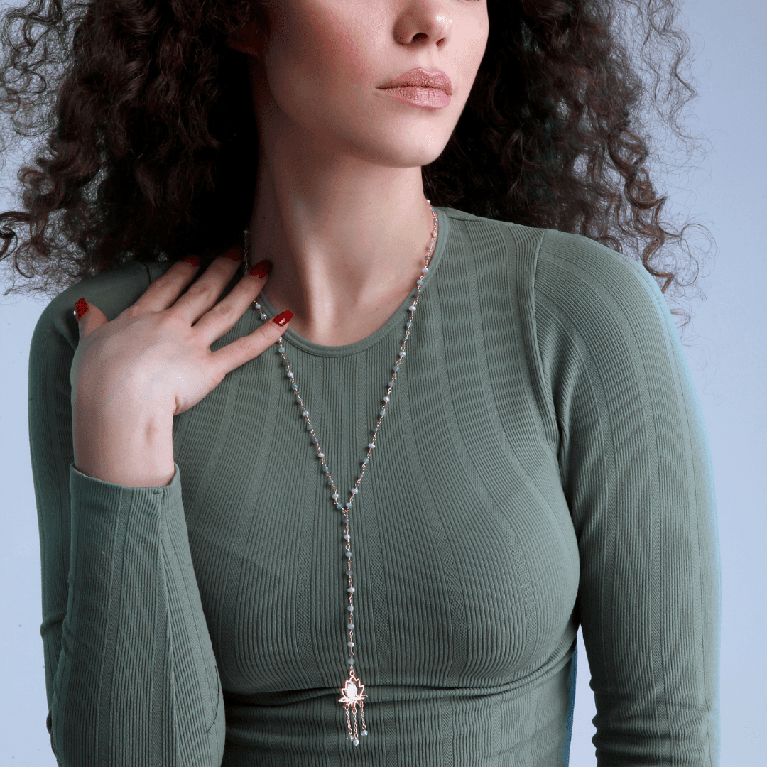 Collier Pureté du Lotus Éblouissant en Aigue-Marine & Labradorite