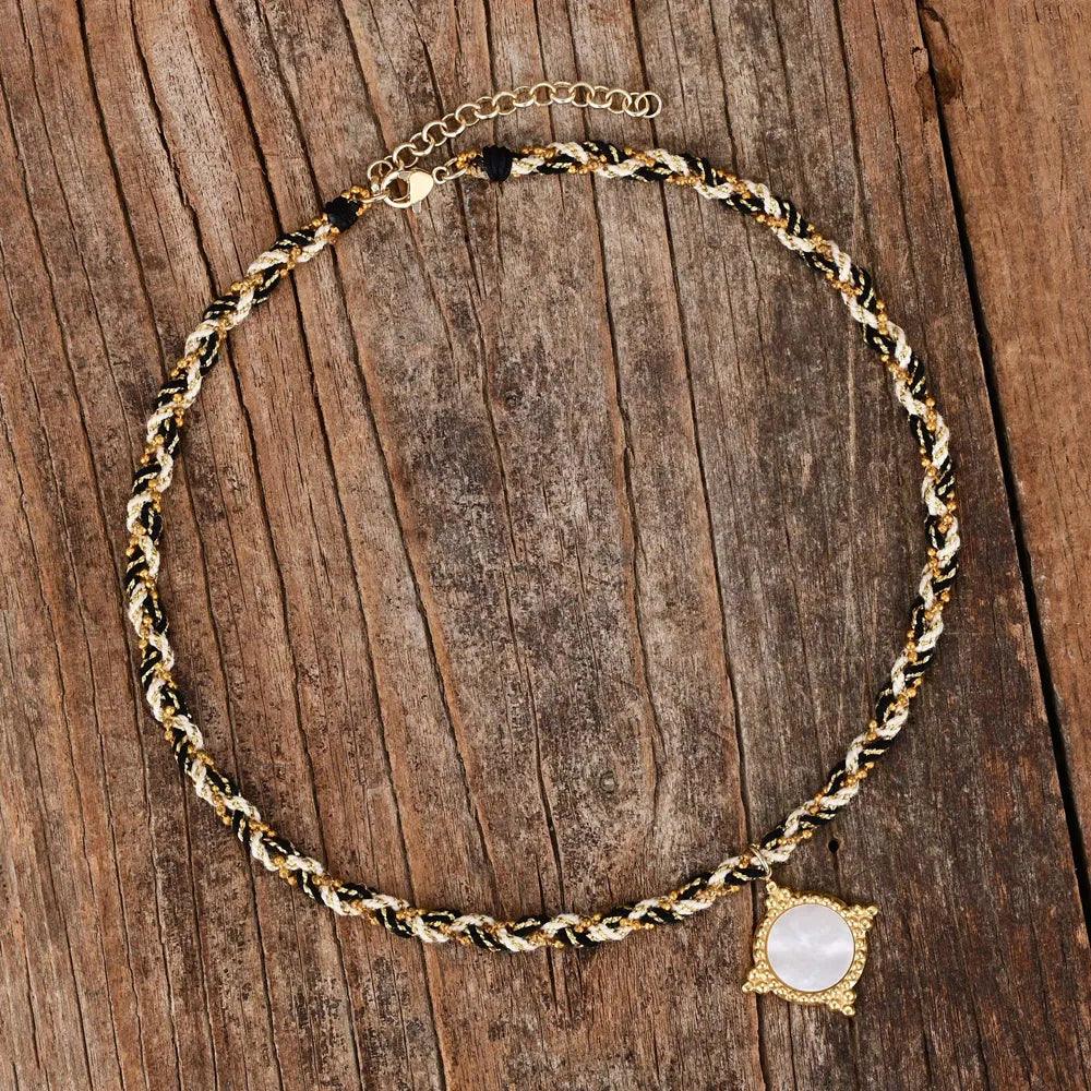 Collier Pureté du Clair de Lune en Coquillage Blanc