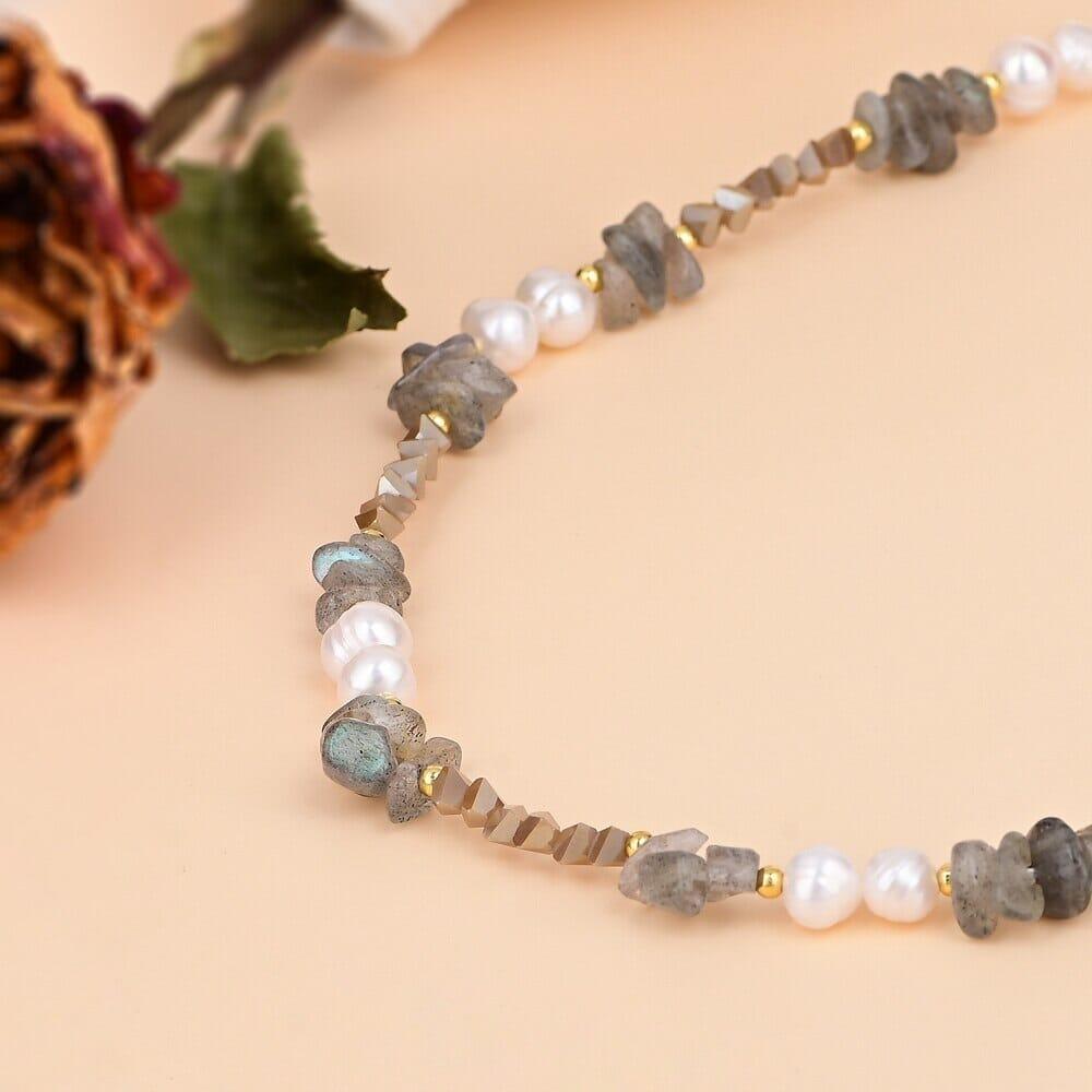 Collier Lucide Déesse en Perles & Labradorite