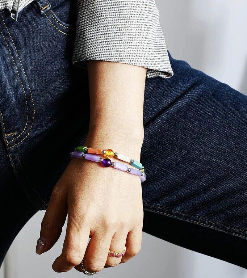 Bracelet Médaille Éthérée en Pierres Précieuses