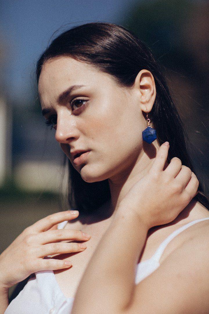 Boucles d'Oreilles Hexagonales en Pierre Protectrice