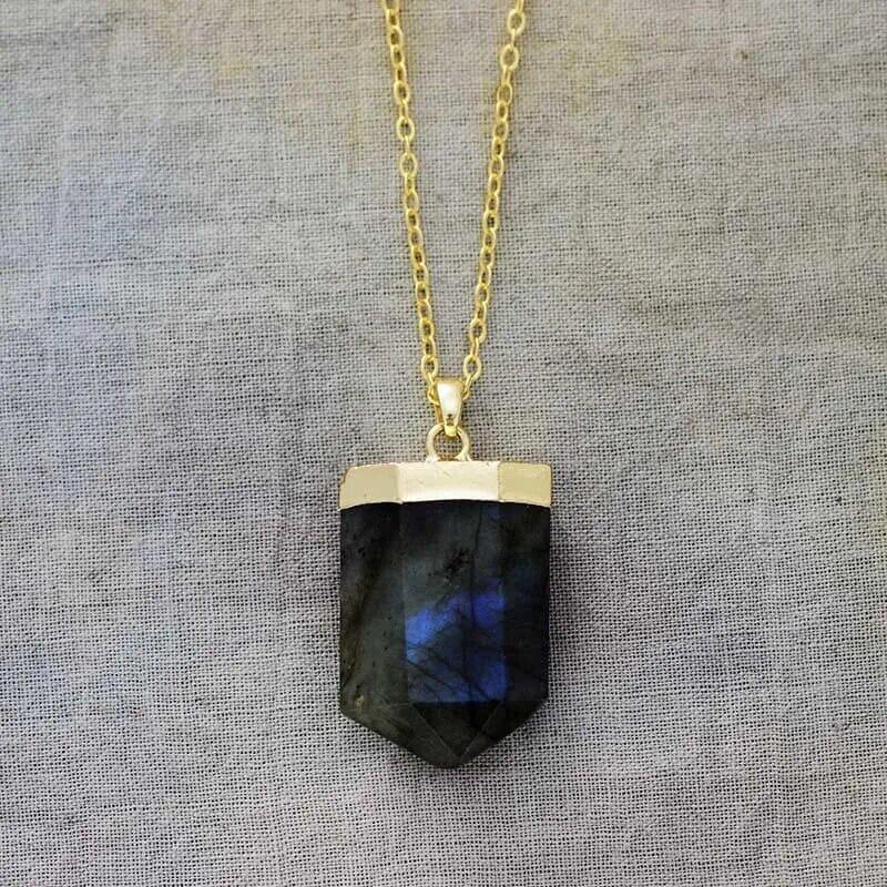 Collier Éclat Mystérieux en Labradorite