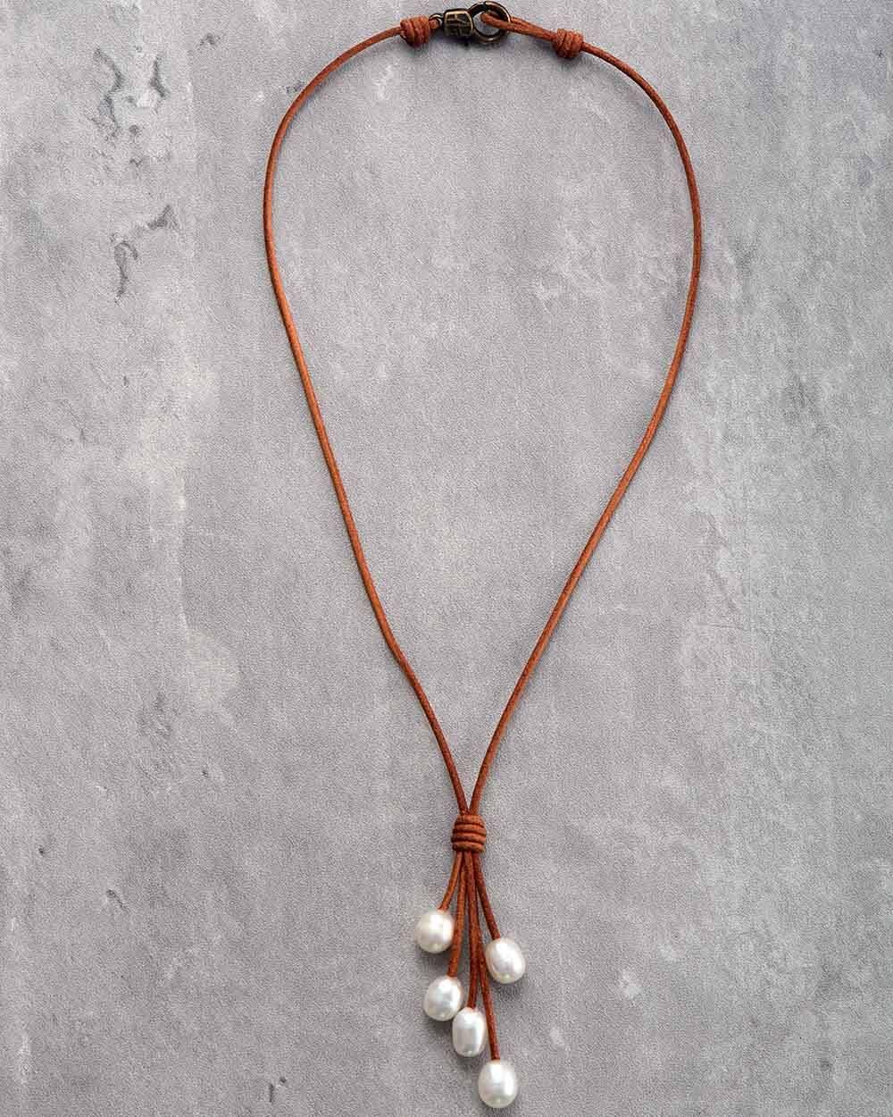 Collier de Perles Minimaliste