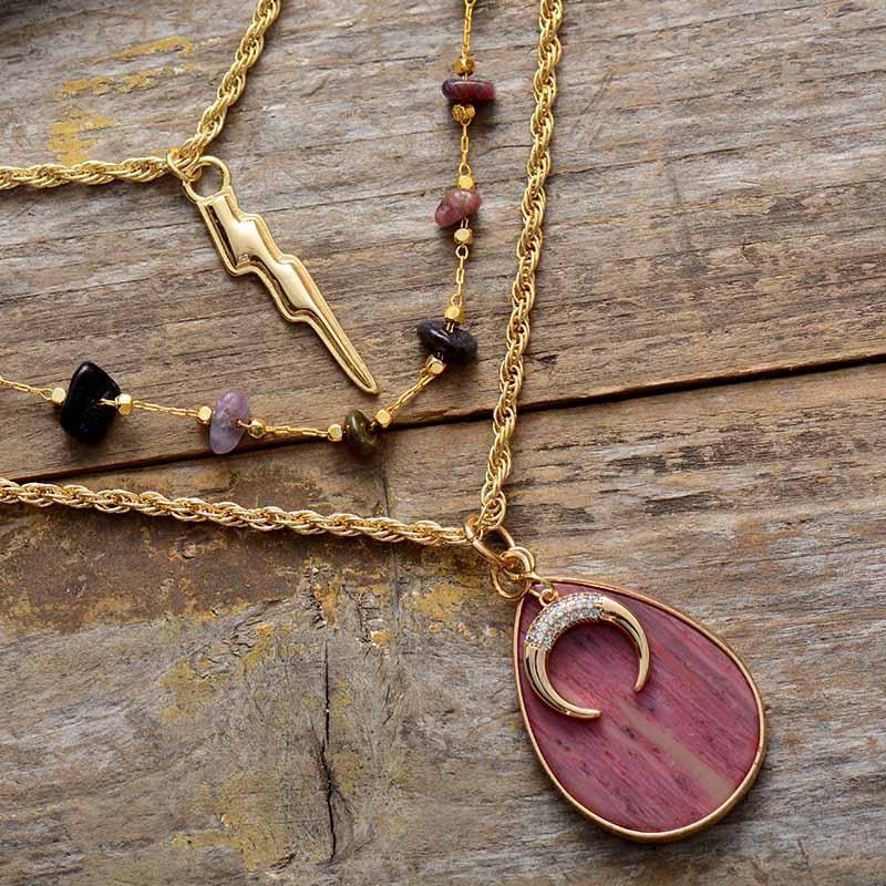 Collier Croissant de Lune Cosmique en Or, Onyx et Rhodonite