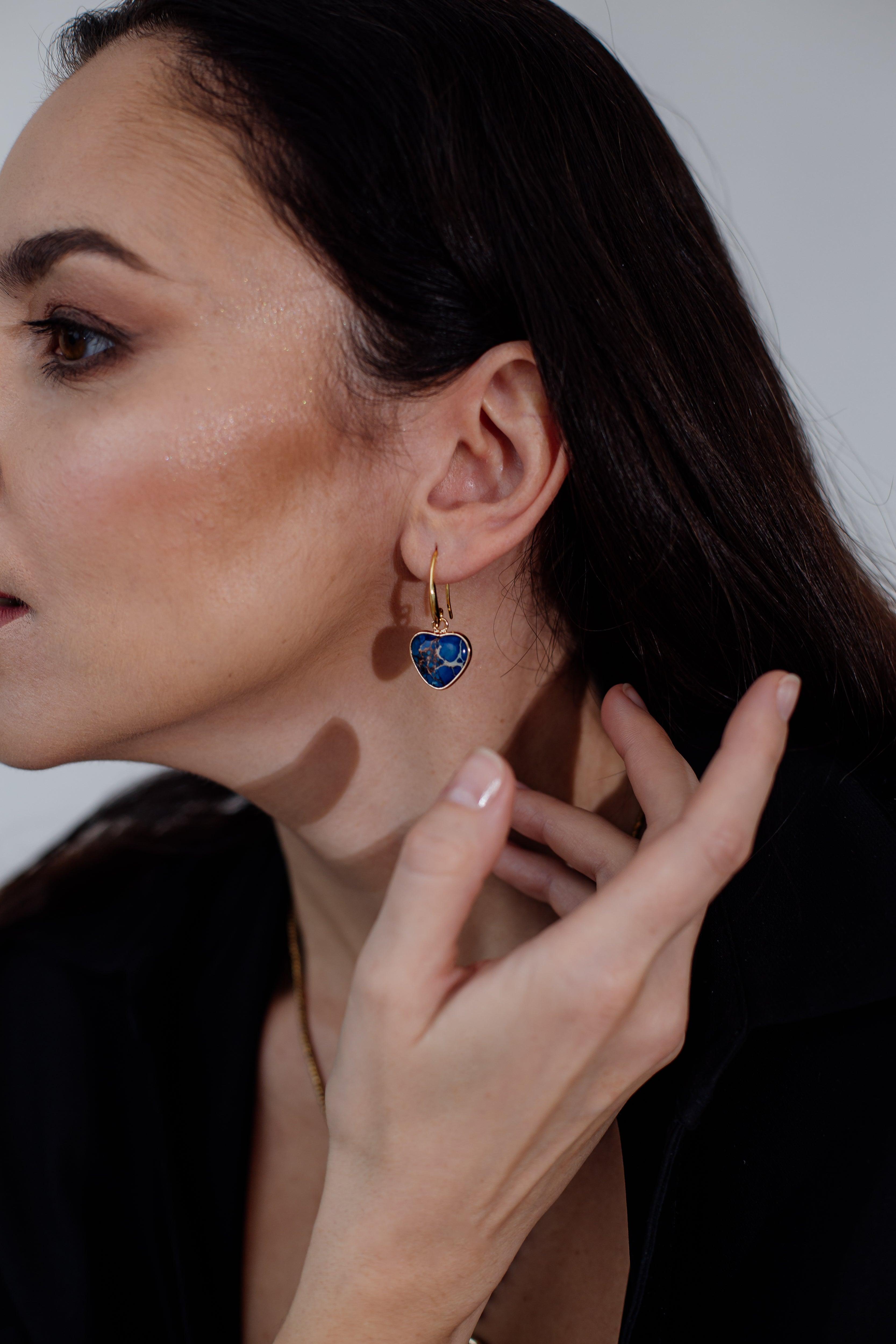 Boucles d'Oreilles Classiques en Coeur