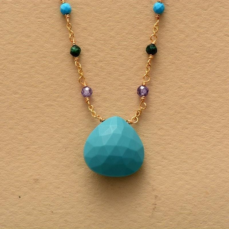 Collier avec Pendentif Ravissante Force en Turquoise et Jaspe