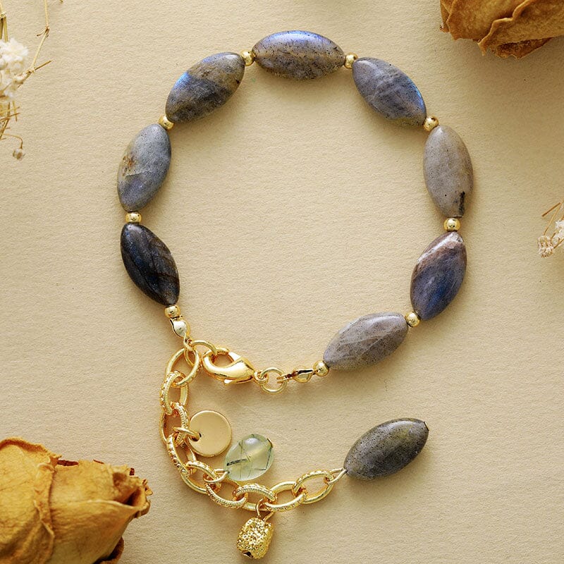 Bracelet Charme Mystique en Labradorite