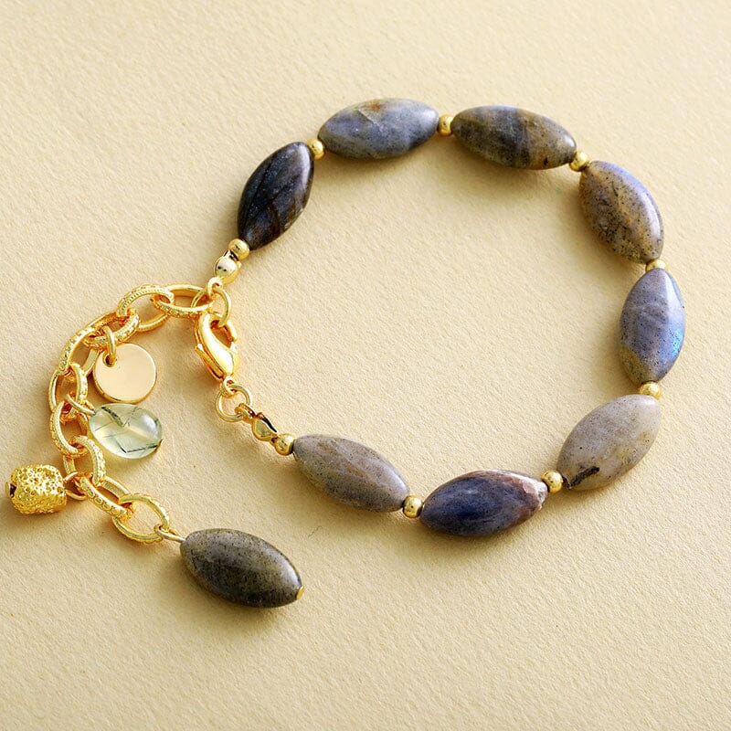 Bracelet Charme Mystique en Labradorite