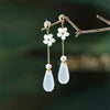 Pendants d'Oreilles Fleur en Perles Purifiantes et Agate Blanche