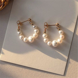 Boucles d'Oreilles Cerceau Grande Classe en Perles d'Eau Douce