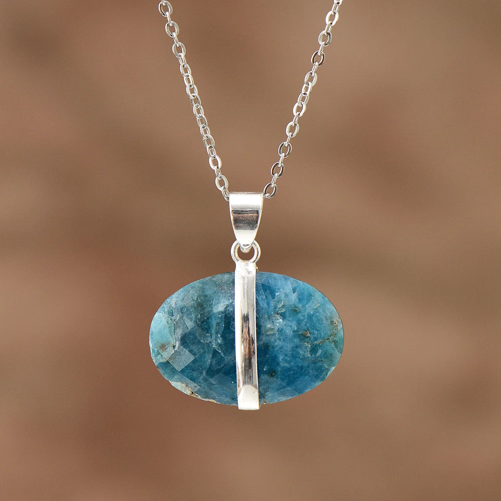 Collier et Pendentif Objectif Clair en Apatite