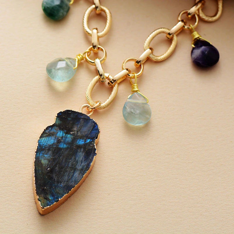 Collier Doré Renaissance en Quartz et Labradorite