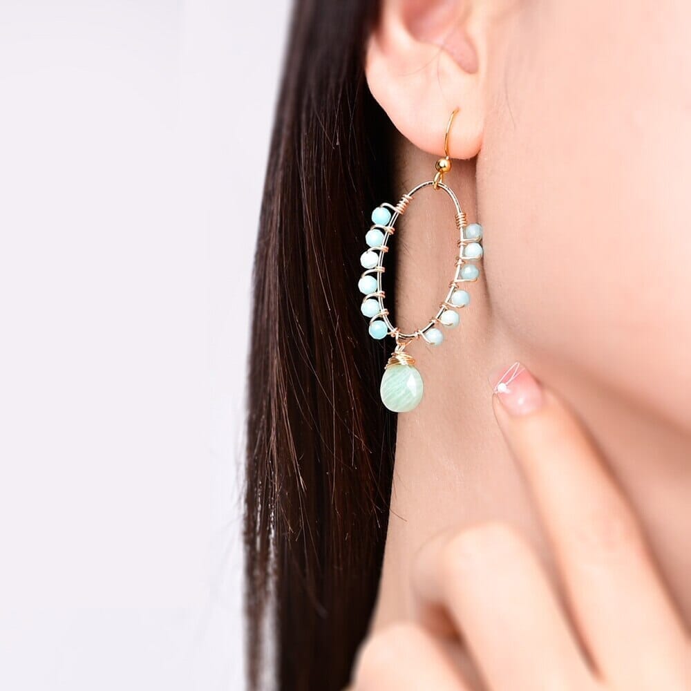 Boucles d'Oreilles Rêverie Tranquille en Amazonite, Pierre de Soleil et Améthyste