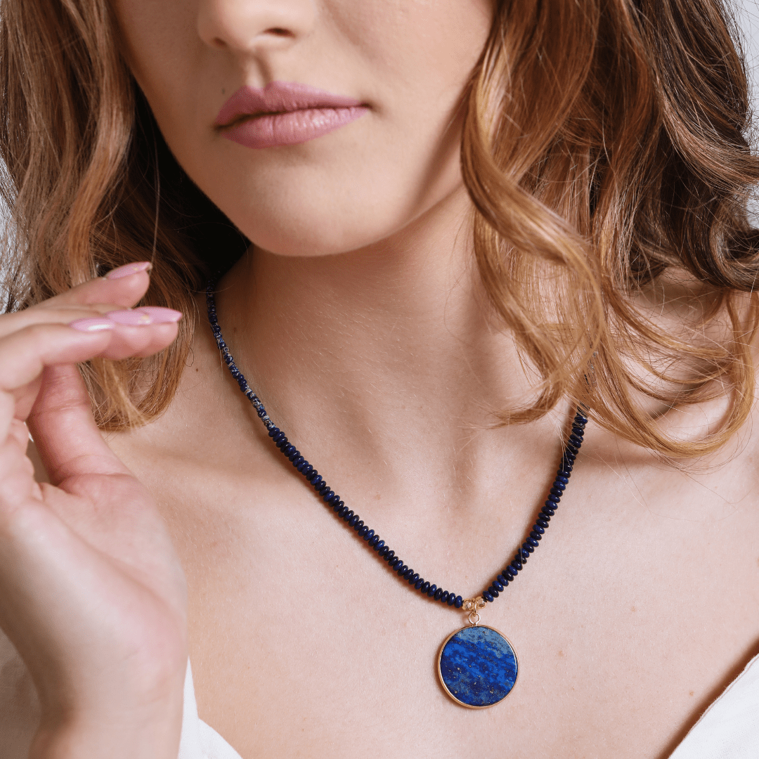 Collier Délicat en Lapis Rond