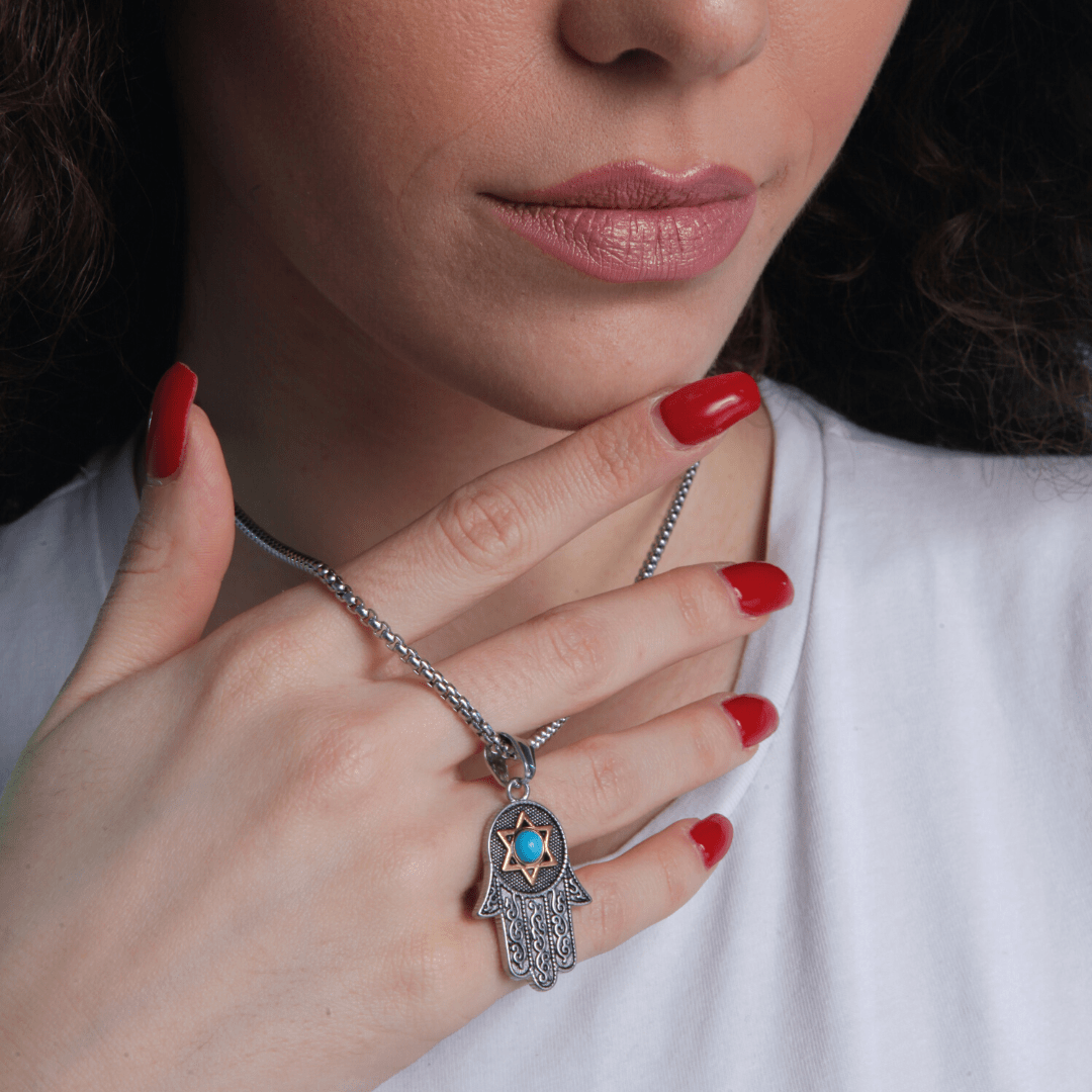 Collier Hamsa Abondance Paisible en Turquoise