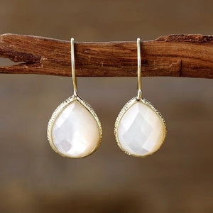 Boucles d’Oreilles Pendantes Larmes Sereines en Pierres Naturelles