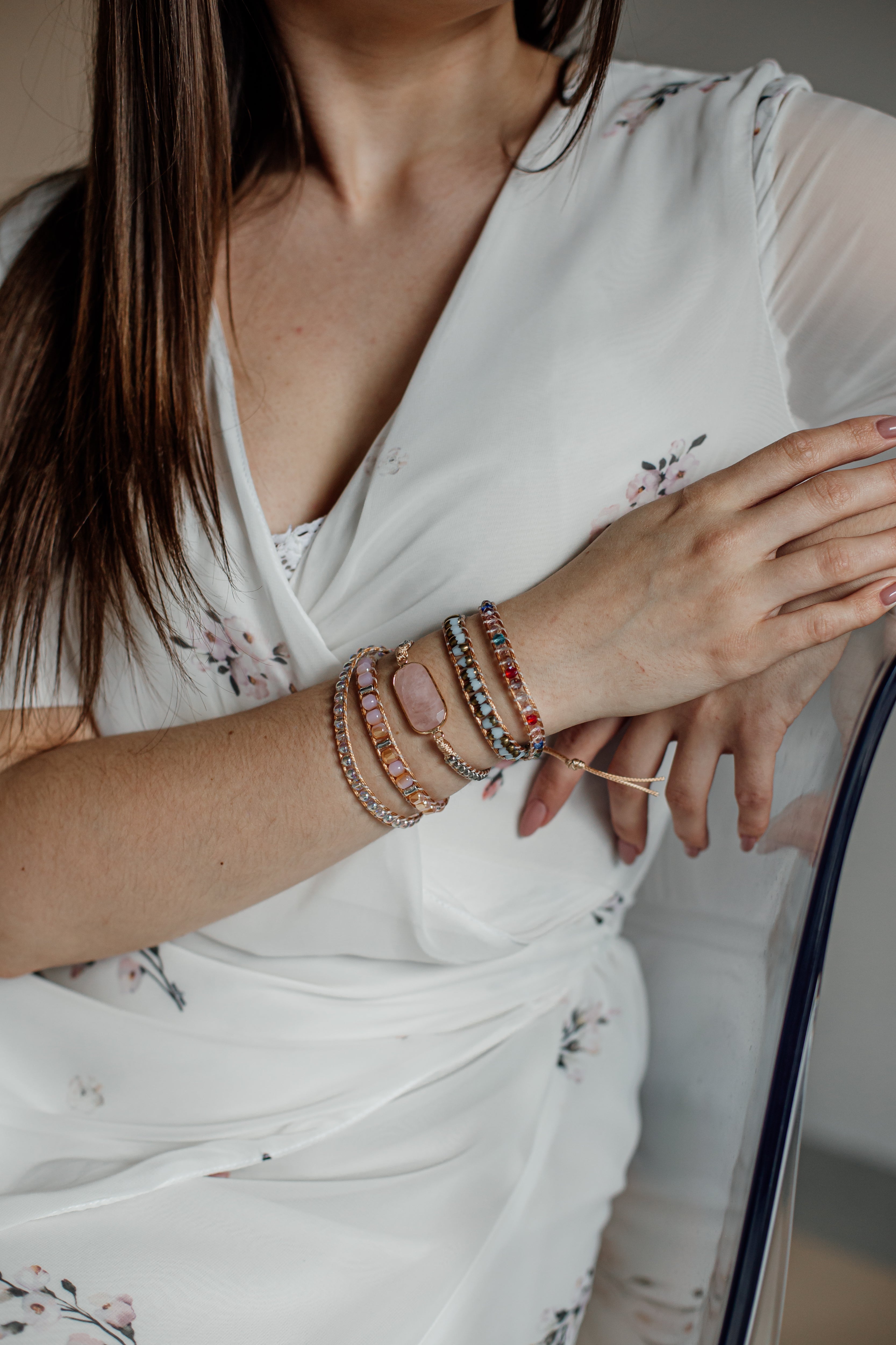 Bracelet Multicouche Amour Rayonnant en Quartz Rose