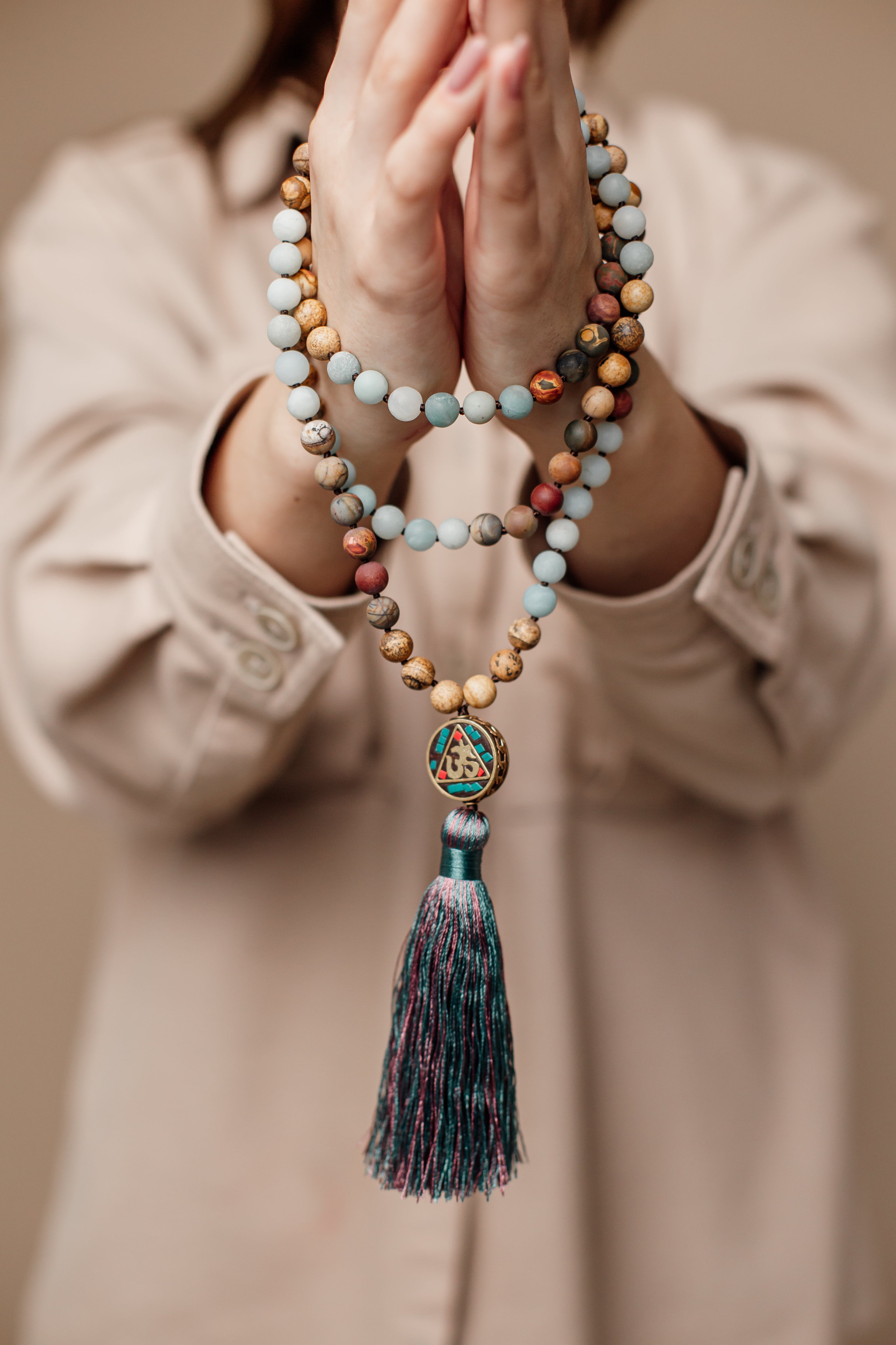 Collier Aum Mala en Perles