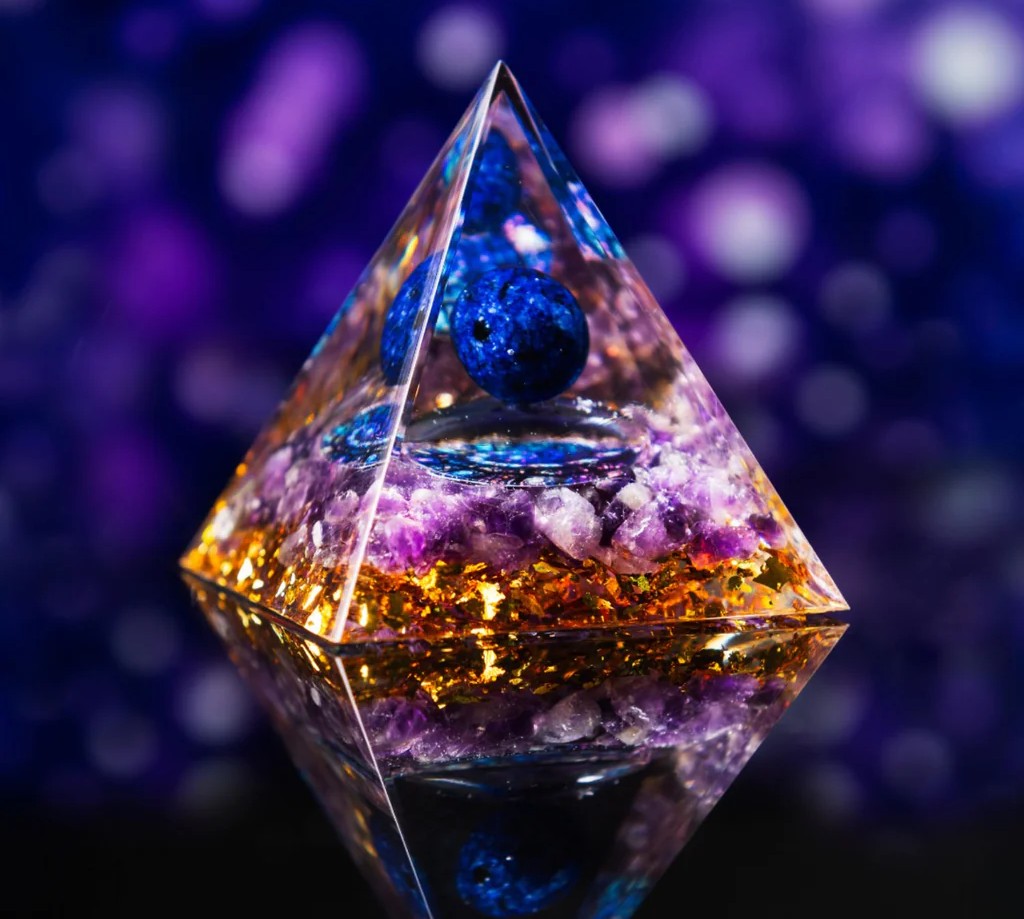 Pyramide d’orgonite du chakra du troisième œil